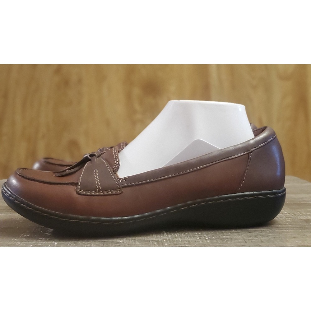 Clarks Women's Brown Leather Loafers - Picture 3 of 11